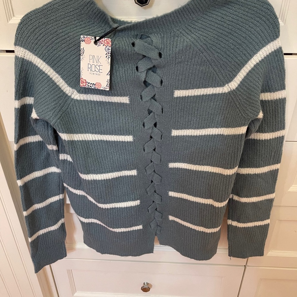 Sweater so comfy and cute. - Picture 3 of 4
